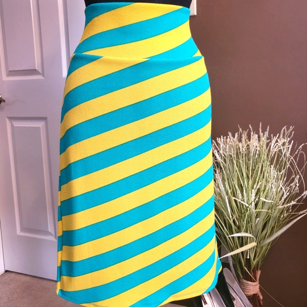 LuLaRoe Cassie Skirt